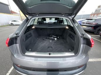 Audi E-Tron TECHNIK 55 QUATTRO