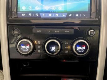 Land Rover Discovery 2.0 Si4 HSE Luxury SUV 5dr Petrol Auto 4WD Euro 6 (s/s) (300 ps)