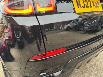 Land Rover Discovery Sport 2.0 D200 MHEV R-Dynamic SE Auto 4WD Euro 6 (s/s) 5dr