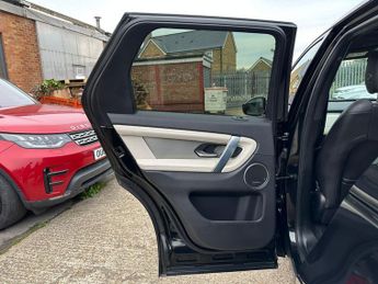 Land Rover Discovery Sport 2.0 D200 MHEV R-Dynamic SE Auto 4WD Euro 6 (s/s) 5dr