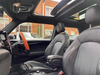 MINI Electric Hatch Cooper SE 32.6kWh Level 3 Auto 3dr