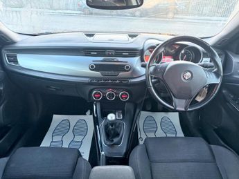 Alfa Romeo Giulietta 1.4 TB Lusso Euro 5 (s/s) 5dr