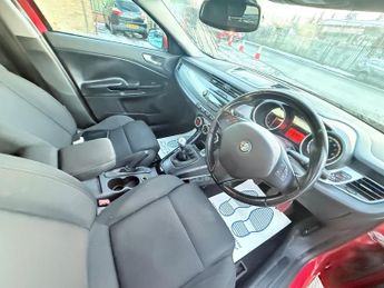 Alfa Romeo Giulietta 1.4 TB Lusso Euro 5 (s/s) 5dr