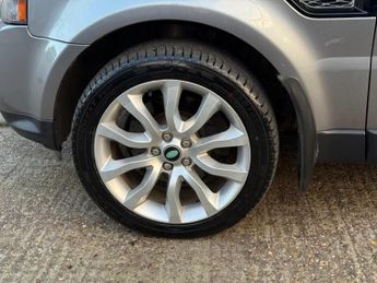 Land Rover Range Rover Sport 3.0 SD V6 HSE Black Auto 4WD Euro 5 5dr