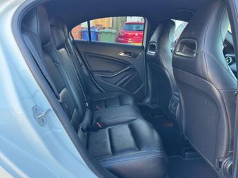 Mercedes-Benz A Class 2.1 A200d AMG Line (Executive) 7G-DCT Euro 6 (s/s) 5dr