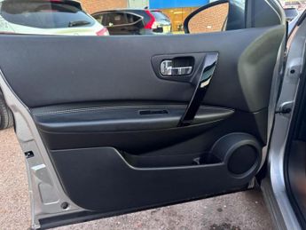 Nissan Qashqai 1.6 360 SUV 5dr Petrol CVT 2WD Euro 5 (117 ps)