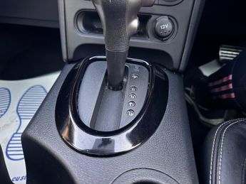 Nissan Qashqai 1.6 360 SUV 5dr Petrol CVT 2WD Euro 5 (117 ps)