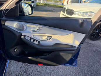 Mercedes-Benz C Class 2.1 C250d AMG Line (Premium Plus) Saloon 4dr Diesel G-Tronic+ 4M