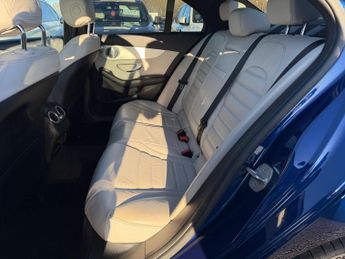 Mercedes-Benz C Class 2.1 C250d AMG Line (Premium Plus) Saloon 4dr Diesel G-Tronic+ 4M
