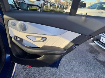 Mercedes-Benz C Class 2.1 C250d AMG Line (Premium Plus) Saloon 4dr Diesel G-Tronic+ 4M