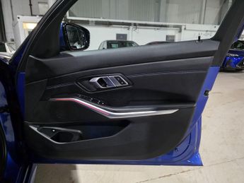 BMW 3 Series 2.0 330e 12kWh M Sport Auto Euro 6 (s/s) 4dr