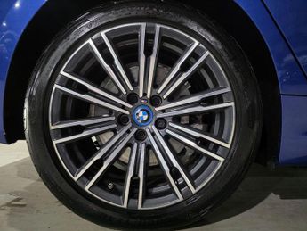 BMW 3 Series 2.0 330e 12kWh M Sport Auto Euro 6 (s/s) 4dr