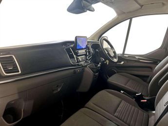 Ford Tourneo Custom 2.0 320 EcoBlue MHEV Titanium Minibus Double Cab 5dr Diesel Manu