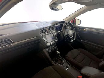 Volkswagen Tiguan 2.0 TDI BlueMotion Tech SEL DSG Euro 6 (s/s) 5dr
