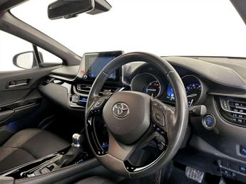 Toyota C-HR 1.8 VVT-h GPF Design SUV 5dr Petrol Hybrid CVT Euro 6 (s/s) (122