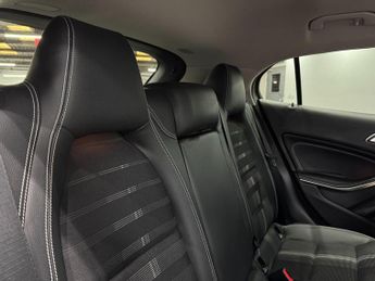 Mercedes-Benz GLA 1.6 GLA180 Urban Edition SUV 5dr Petrol 7G-DCT Euro 6 (s/s) (122
