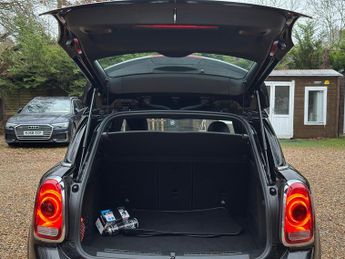 MINI Countryman 2.0 John Cooper Works SUV 5dr Petrol Auto ALL4 Euro 6 (s/s) (231