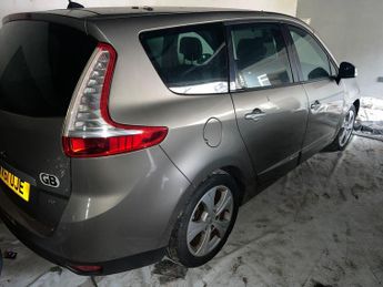 Renault Grand Scenic 1.5 dCi Dynamique TomTom Euro 5 5dr