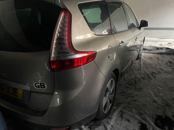 Renault Grand Scenic 1.5 dCi Dynamique TomTom Euro 5 5dr