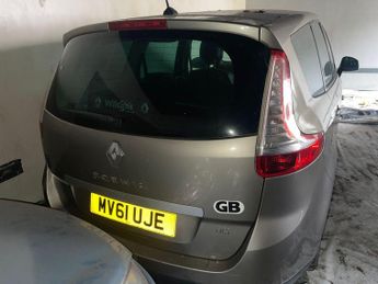 Renault Grand Scenic 1.5 dCi Dynamique TomTom Euro 5 5dr
