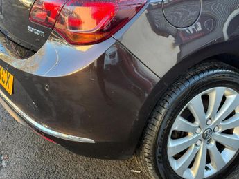 Vauxhall Astra 2.0 CDTi Elite Auto Euro 5 5dr