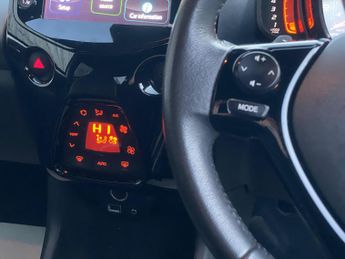 Toyota AYGO 1.0 VVT-i x-trend x-shift Euro 6 5dr (Safety Sense)