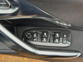 Peugeot 2008 1.6 e-HDi Allure EGC Euro 5 (s/s) 5dr