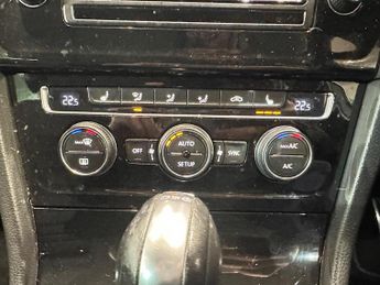 Volkswagen Golf 2.0 TDI BlueMotion Tech GT DSG Euro 5 (s/s) 5dr