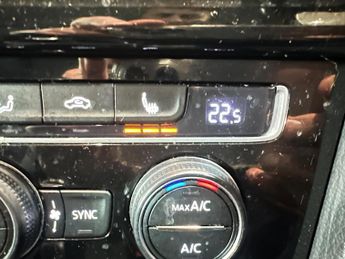 Volkswagen Golf 2.0 TDI BlueMotion Tech GT DSG Euro 5 (s/s) 5dr