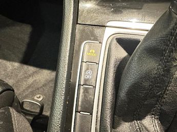 Volkswagen Golf 2.0 TDI BlueMotion Tech GT DSG Euro 5 (s/s) 5dr