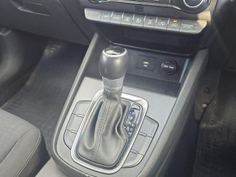 Hyundai Kona Se Connect Gdi Hev S-A