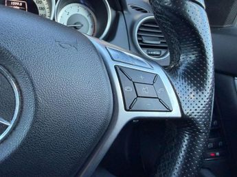 MERCEDES-BENZ C-CLASS 2.1 C250 CDI BlueEfficiency Sport Saloon 4dr Diesel G-Tronic+ Eu