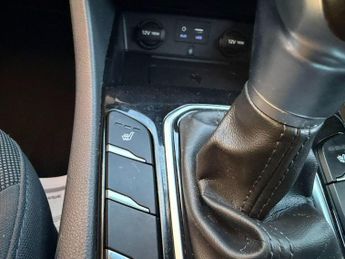 HYUNDAI IONIQ 1.6 h-GDi Premium Hatchback 5dr Petrol Hybrid DCT Euro 6 (s/s) (