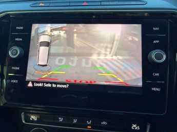 VOLKSWAGEN PASSAT 2.0 TDI R-Line Estate 5dr Diesel DSG Euro 6 (s/s) (190 ps) **FIN