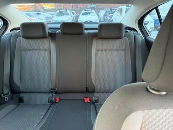 Volkswagen Passat 2.0 TDI BlueMotion Tech S DSG Euro 6 (s/s) 4dr