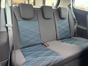 Renault Clio 1.2 TCe 16v Expression 3dr