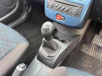 Renault Clio 1.2 TCe 16v Expression 3dr