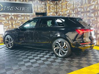 Audi e-tron 50 Black Edition Auto quattro 5dr 71.2kWh (11kW Charger)