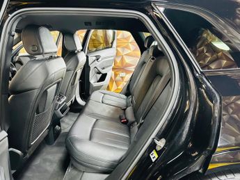 Audi e-tron 50 Black Edition Auto quattro 5dr 71.2kWh (11kW Charger)