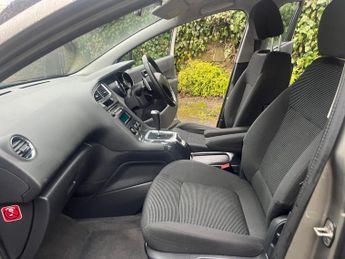 Peugeot 5008 1.6 e-HDi Active EGC Euro 5 (s/s) 5dr