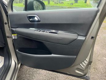 Peugeot 5008 1.6 e-HDi Active EGC Euro 5 (s/s) 5dr