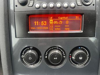 Peugeot 5008 1.6 e-HDi Active EGC Euro 5 (s/s) 5dr