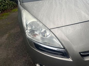 Peugeot 5008 1.6 e-HDi Active EGC Euro 5 (s/s) 5dr
