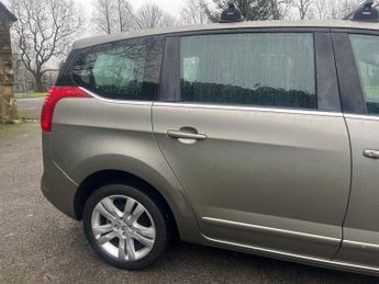 Peugeot 5008 1.6 e-HDi Active EGC Euro 5 (s/s) 5dr
