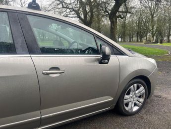 Peugeot 5008 1.6 e-HDi Active EGC Euro 5 (s/s) 5dr