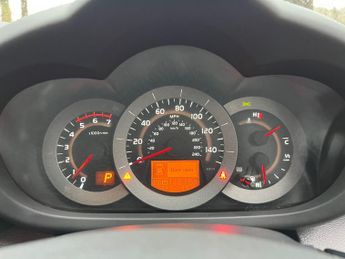 Toyota RAV4 2.2 D-CAT SR SUV 5dr Diesel Auto 4WD Euro 5 (150 ps)