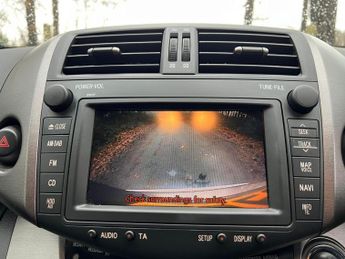 Toyota RAV4 2.2 D-CAT SR SUV 5dr Diesel Auto 4WD Euro 5 (150 ps)