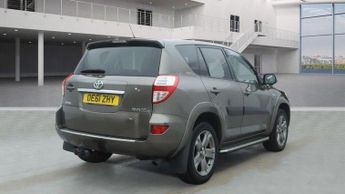 Toyota RAV4 2.2 D-CAT SR SUV 5dr Diesel Auto 4WD Euro 5 (150 ps)