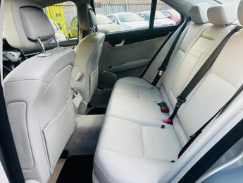 Mercedes-Benz C Class 2.1 C200 CDI BlueEfficiency Executive SE Saloon 4dr Diesel Auto 