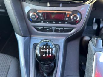 Ford Focus 1.6 TDCi Titanium Euro 5 (s/s) 5dr